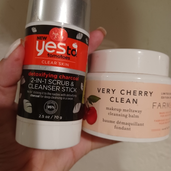 Large Face Care bundle - Picture 2 of 8